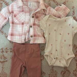 Carter’s 3 Piece Outfit